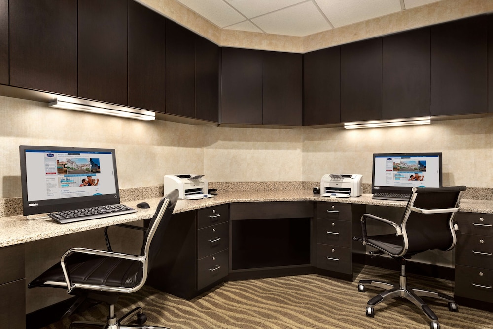 Hampton Inn Dover 43/55
