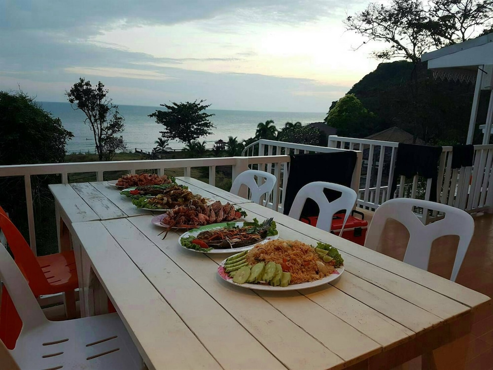 White House Mountian Beach Resort 16/22