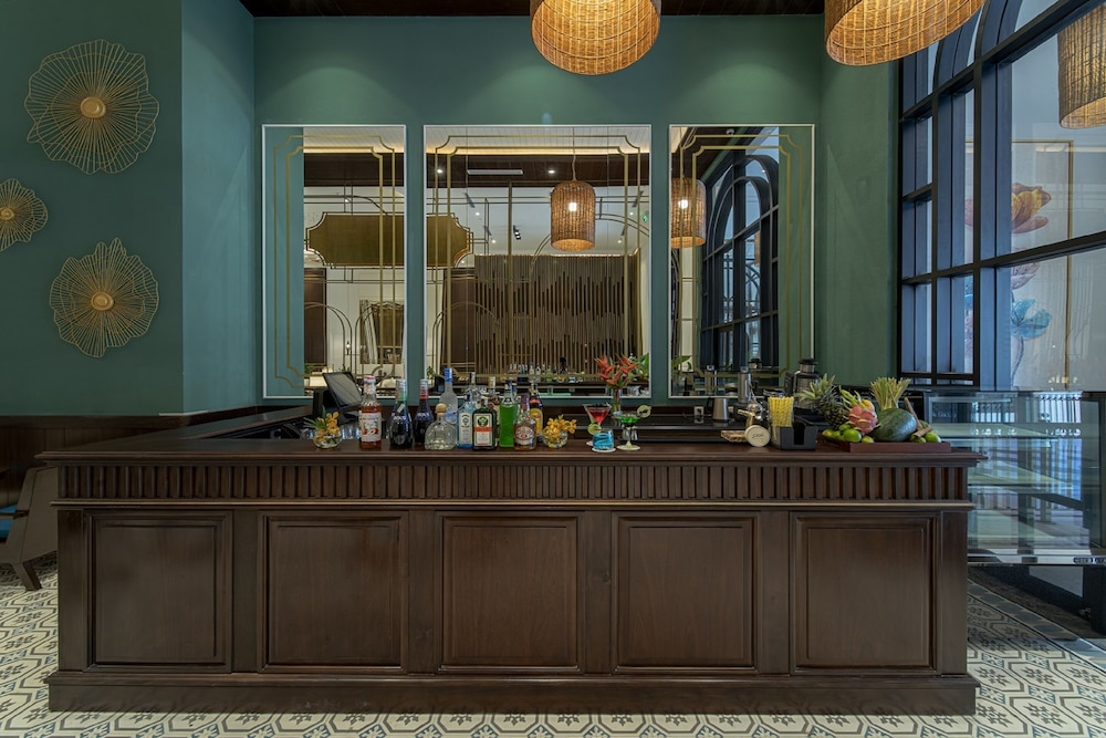 Potique Hotel 7/48