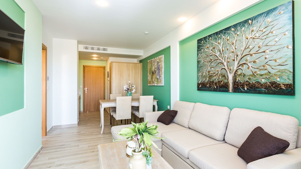 Menta City Boutique Hotel 47/67