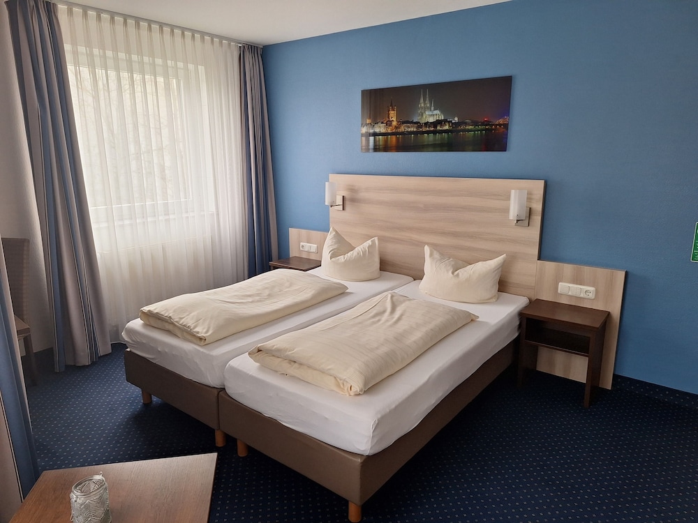 Hotel Am Freischuetz 13/50