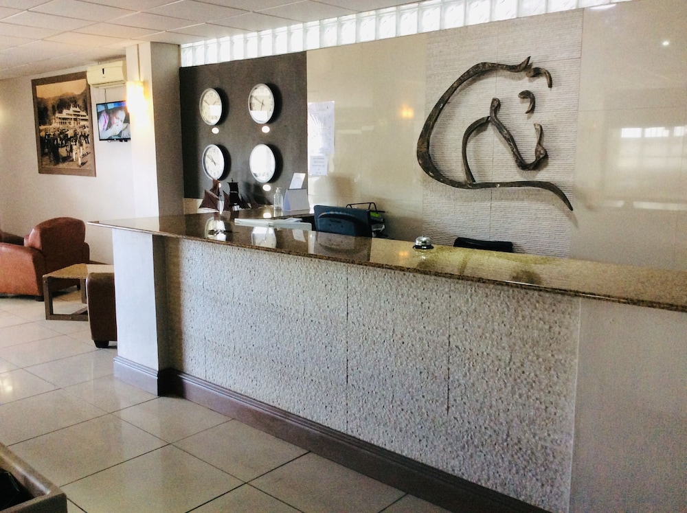 Champ De Mars Hotel 5/39