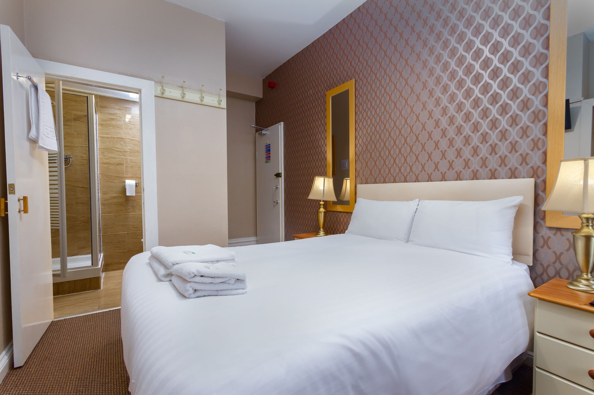 ROOM, DOUBLE BED, SEA VIEW