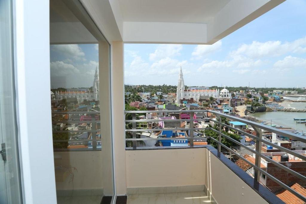 Hotel Maadhini 23/35