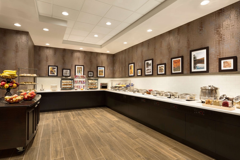 Hilton East Brunswick Hotel Executive Meeting Center 35/45