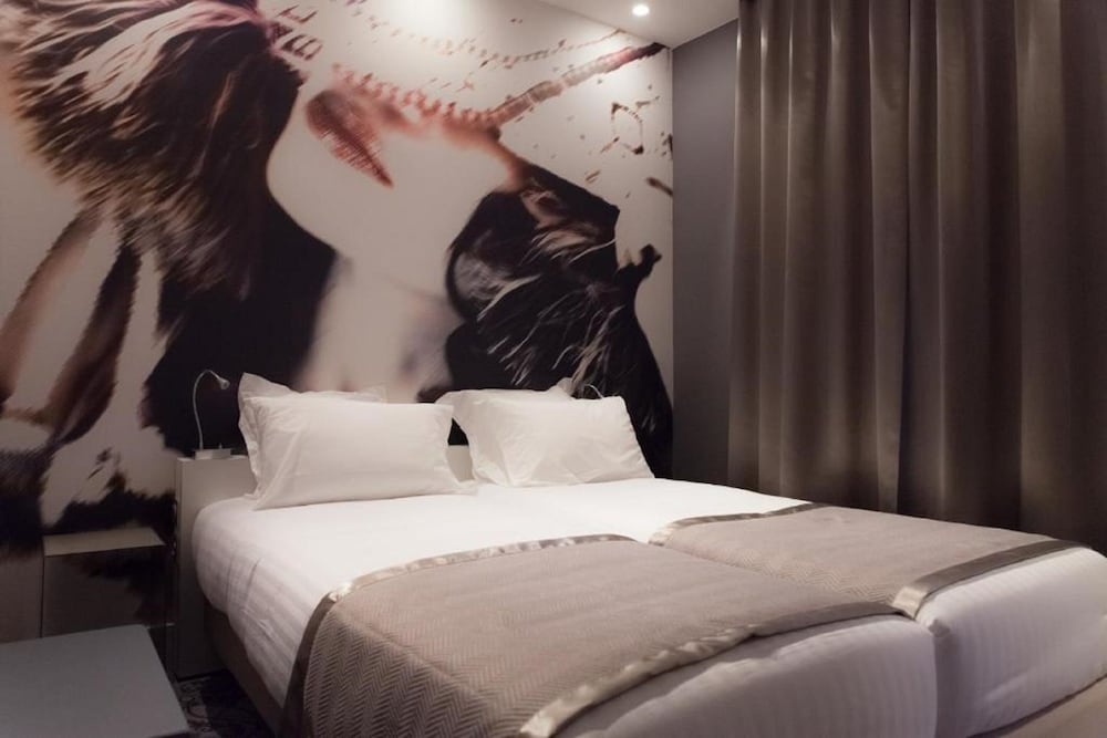 COMFORT HOTEL SIXTEEN PARIS MONTROUGE 41/67