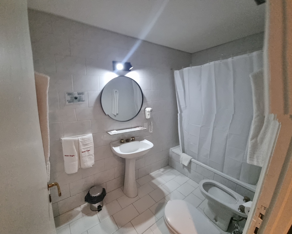Hotel Regis 50/51