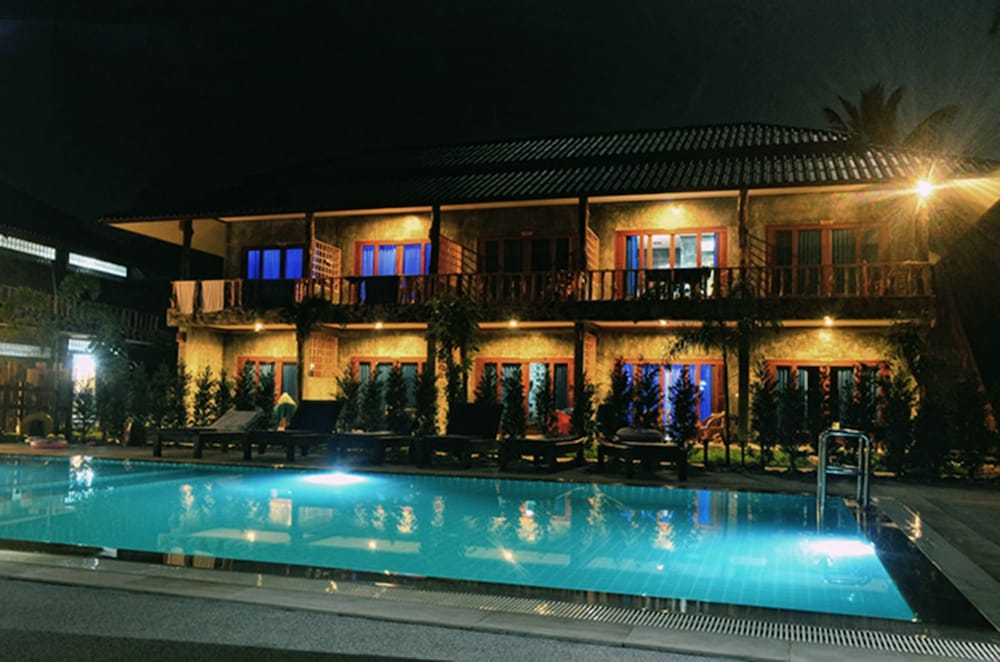 The Shore Resort 5/71