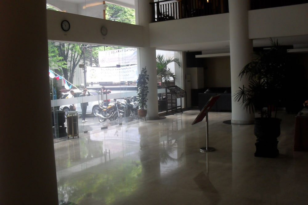 Gran Central Hotel Manado 31/45