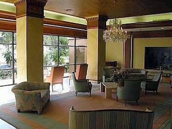 Ocean Manor Beach Resort 38/53