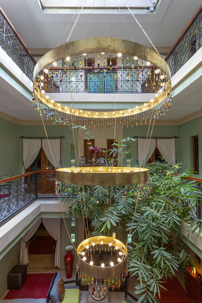 Riad L Heure d ete 4/49