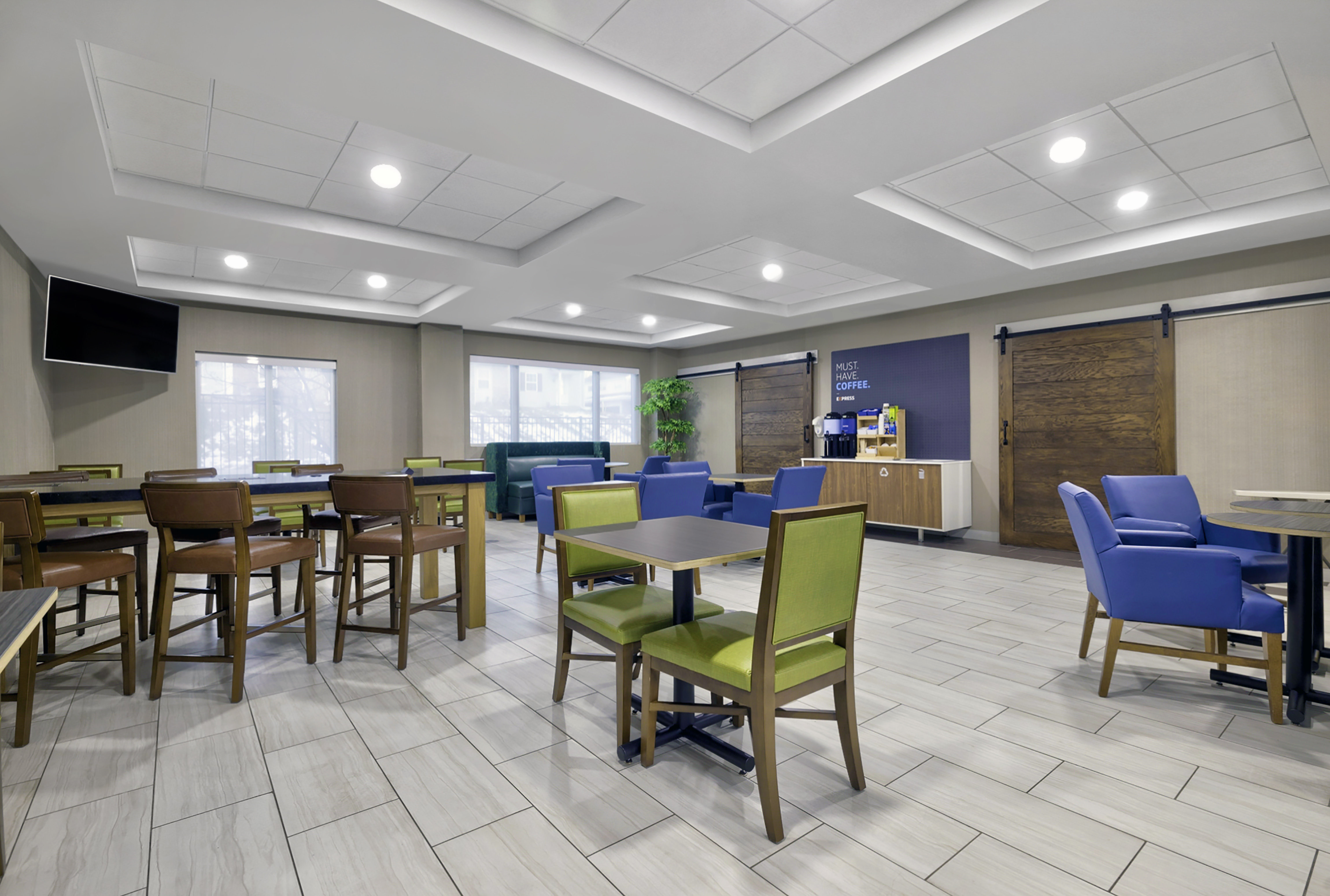 Holiday Inn Express Hotel And Suites Kansas City Grandview 53/64