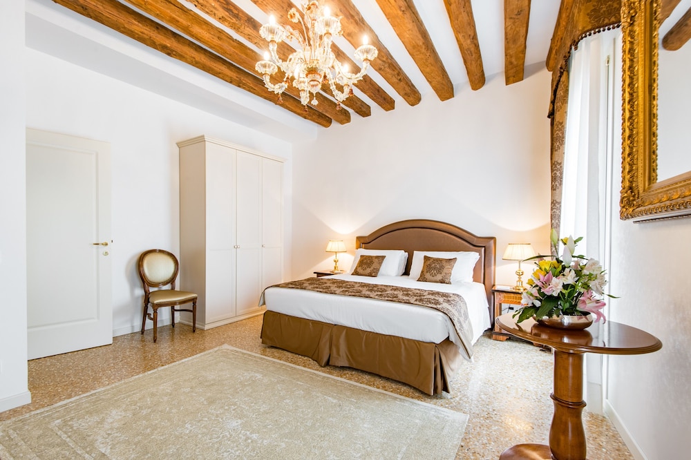 San Teodoro Palace 20/66