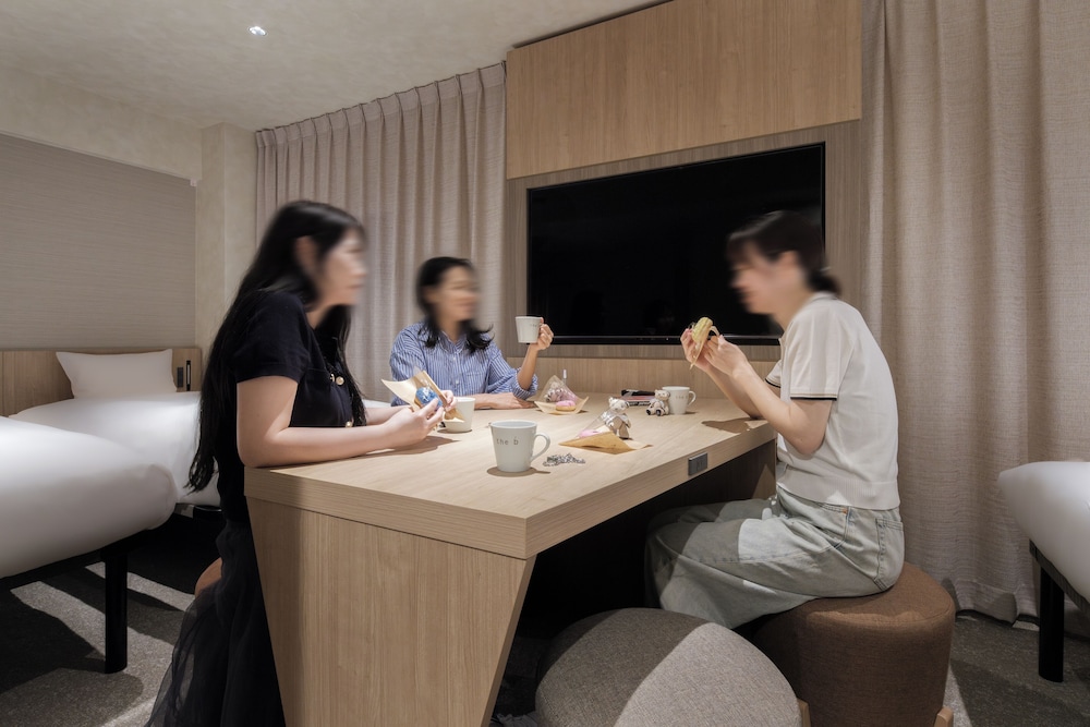 the b akasaka 38/50