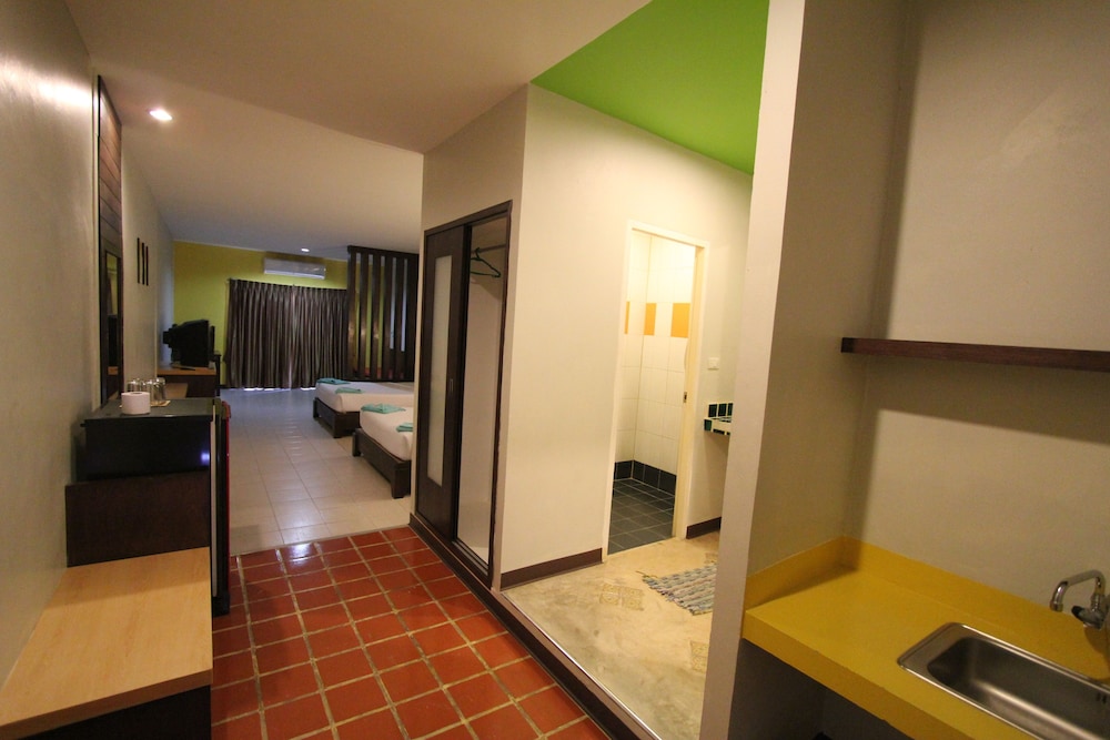 Paradise Resort 37/37