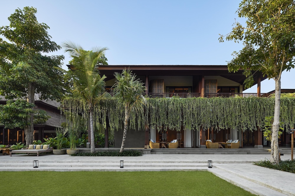 Andaz Bali 7/74