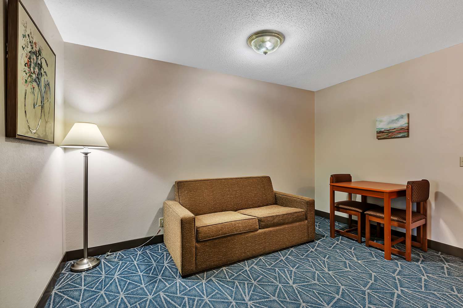 Spicer Hotel 12/21