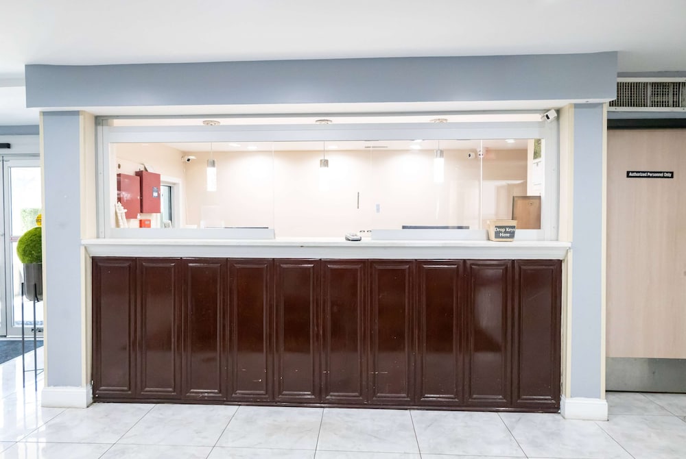 Baymont by Wyndham College Park Atlanta Airport South 4/50