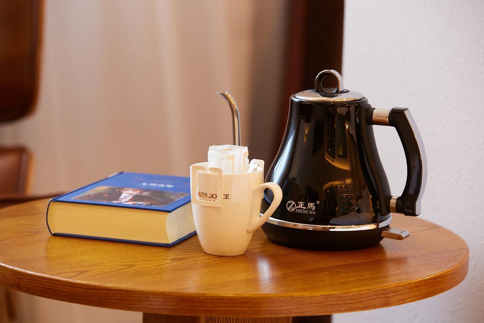 James Joyce Coffetel Shanghai Zhuanqiao Wanda Plaza 35/60