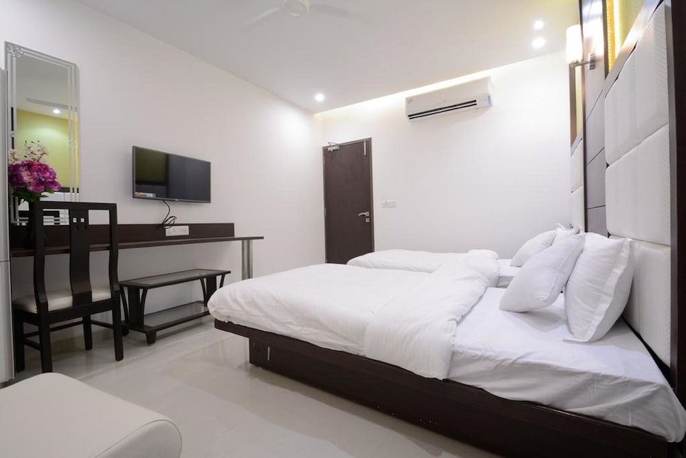 HOTEL ONE UP 22/69