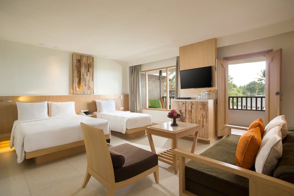HOLIDAY INN RESORT BARUNA BALI 63/78