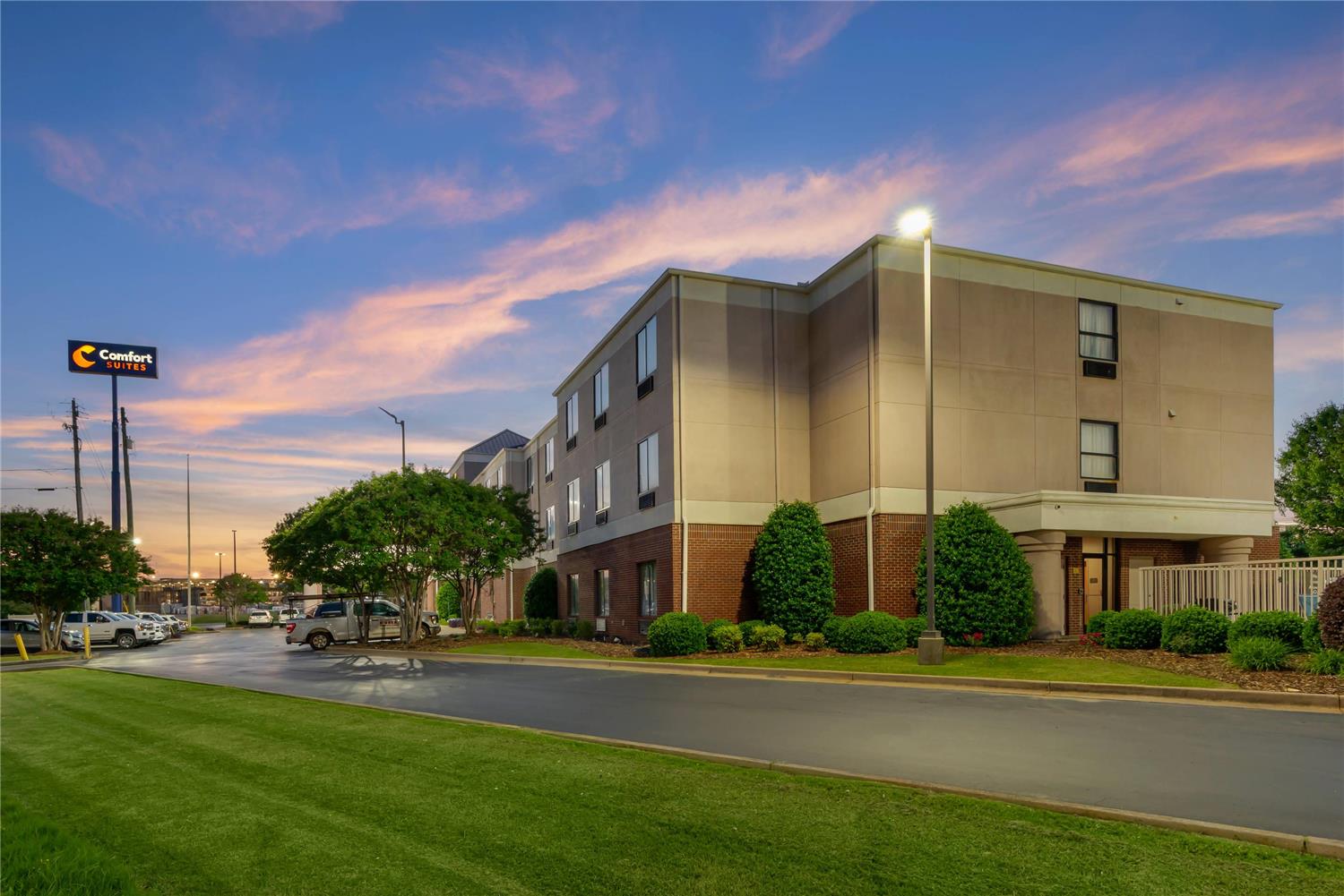 Comfort Suites Oxford I-20 exit 188 7/45