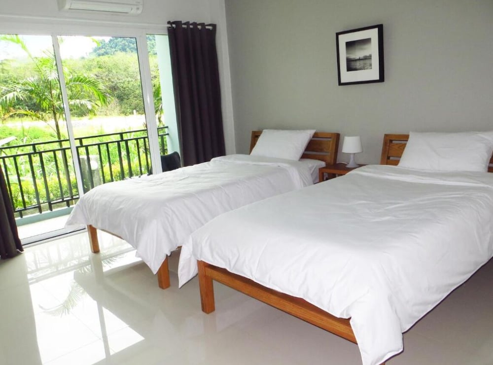 STANDARD, TWIN BEDS