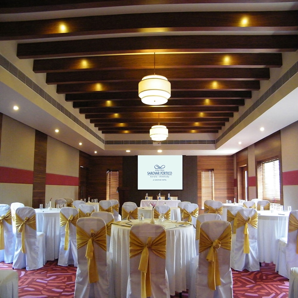 POETREE SAROVAR PORTICO 63/74