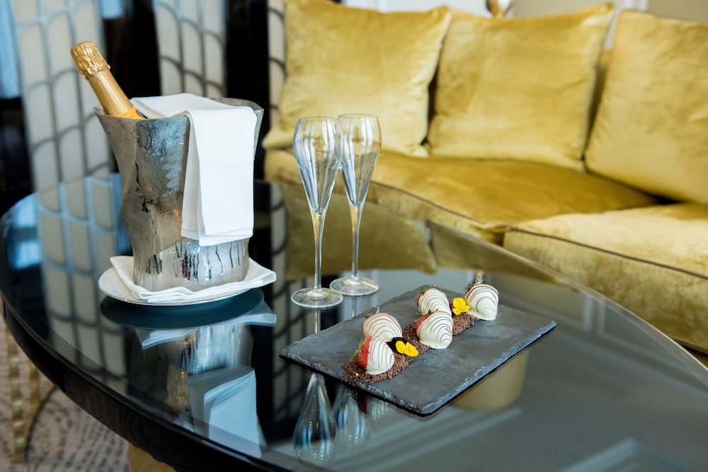 The Wellesley Knightsbridge A Luxury Collection Hotel, London 50/57