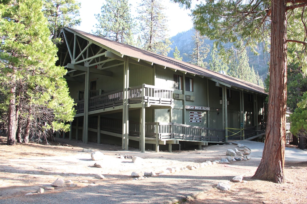 Cedar Grove Lodge 4/29