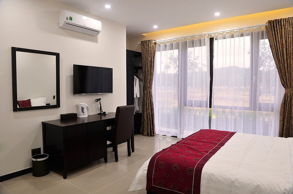 Kosmos Phu Quoc Villa 10/26