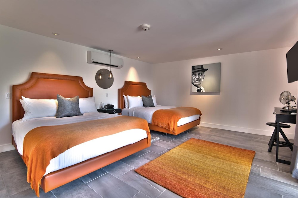 The Palm Springs Hotel 23/53