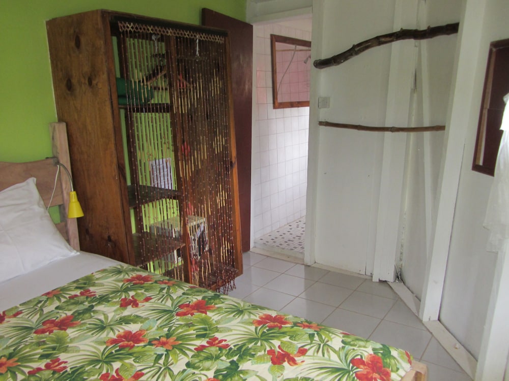 Hibiscus Valley Inn 47/50