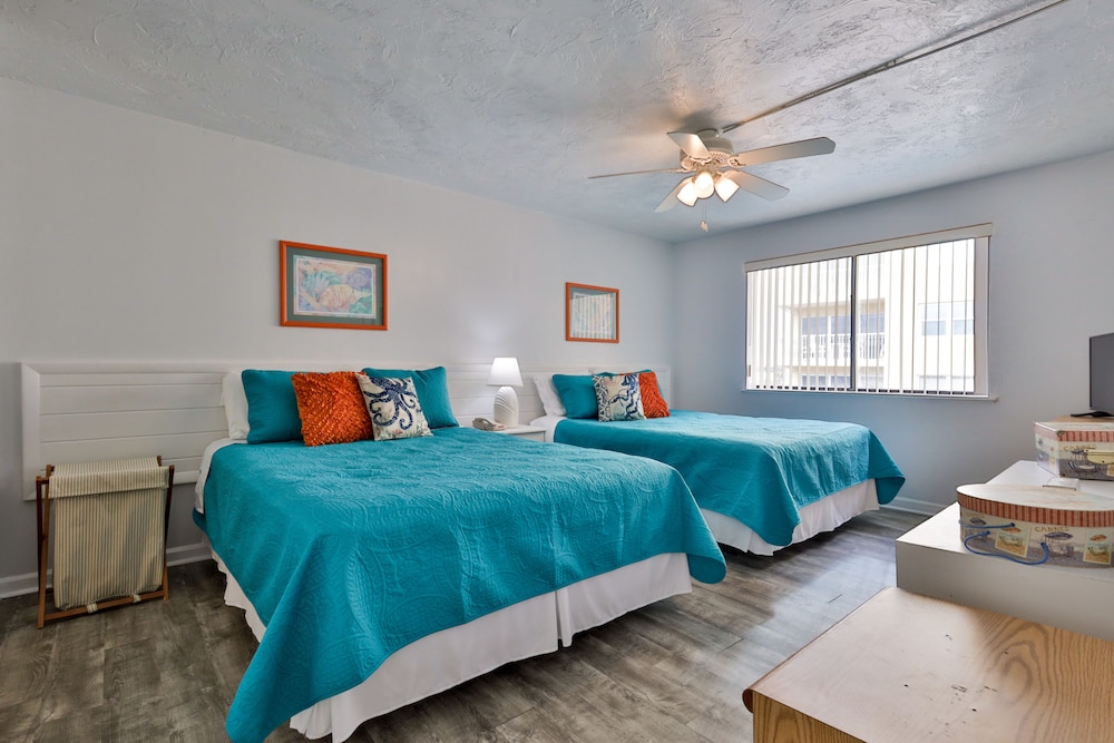 Coastal Waters Inn 25/74