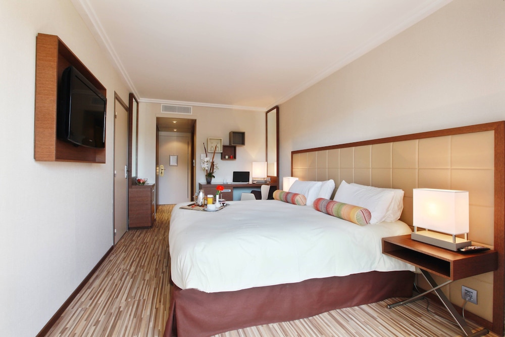 AC Hotel by Marriott Ambassadeur Antibes - Juan Les Pins 11/51