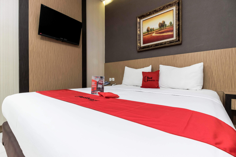 Reddoorz, Premium