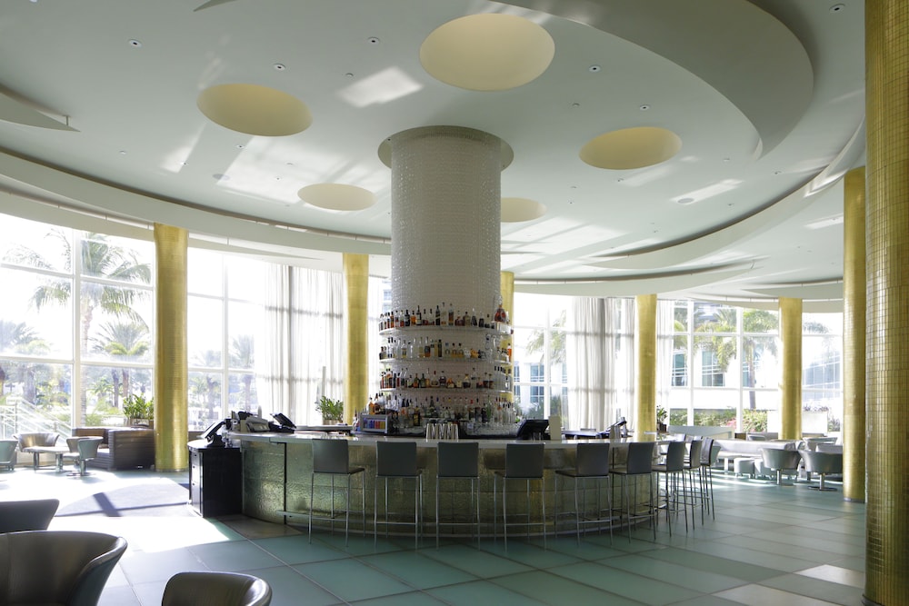Fontainebleau Miami Beach Private Luxury Suites 6/50
