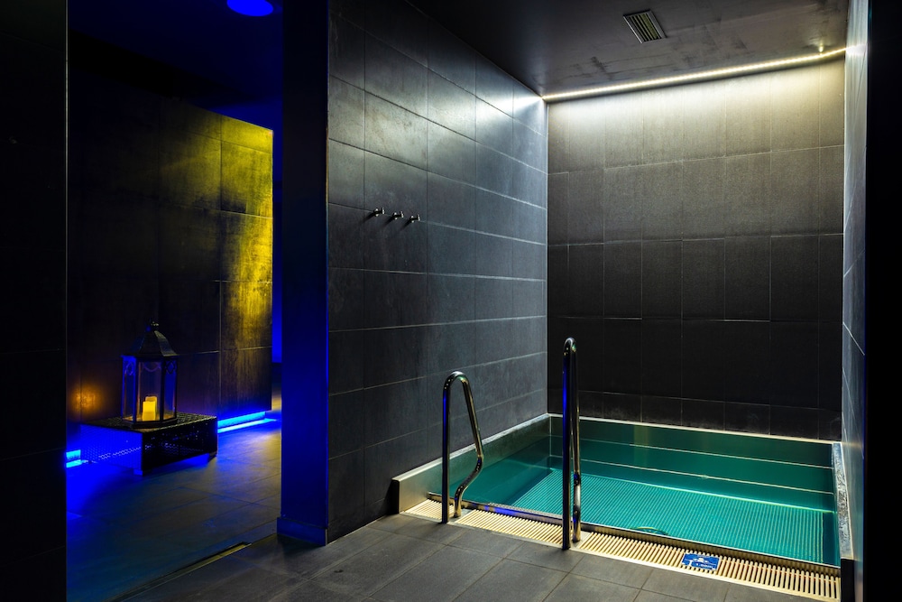 Hotel Aquacity Seasons 35/64