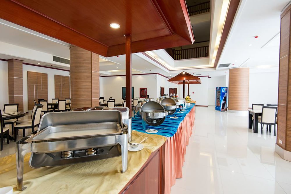 The President Hotel at Chokchai 4 39/57