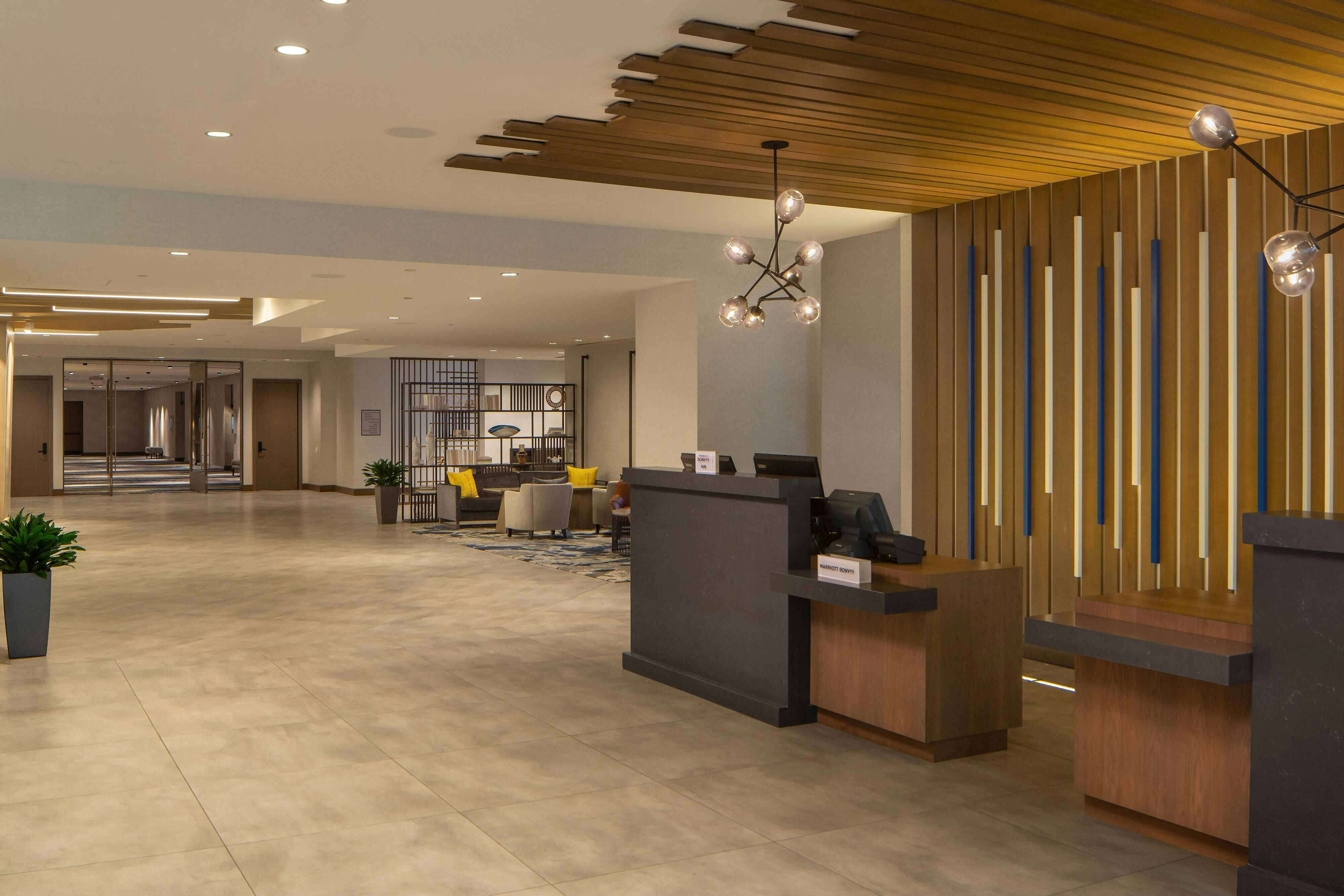 Lobby at Atlanta Marriott Perimeter Center, ATLANTA - GA