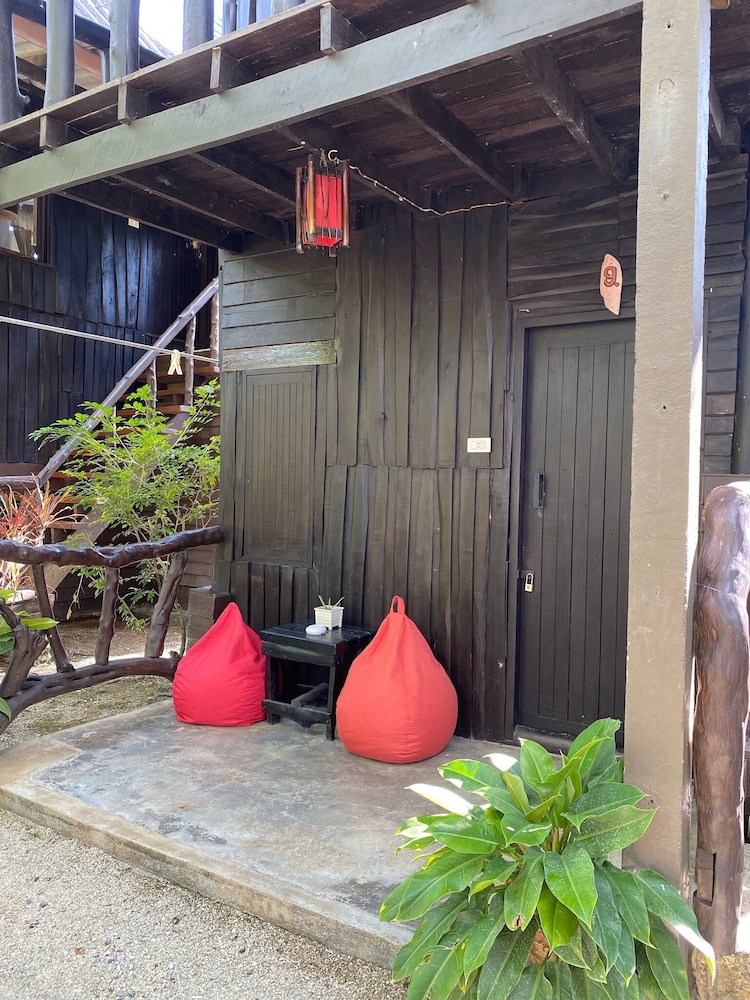Leaf House Bungalow - Hostel 6/50