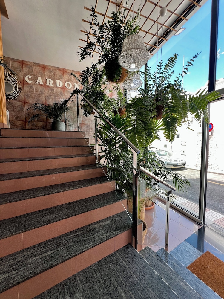 Residencia Cardona 42/57