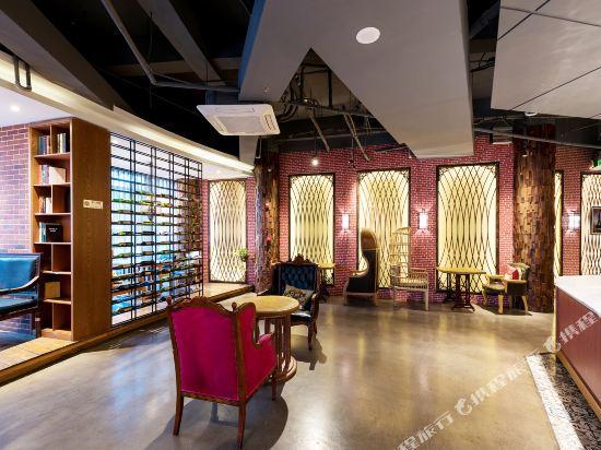 James Joyce Coffetel Tianjin Jinghai Development Zone Haixinyuan 40/44