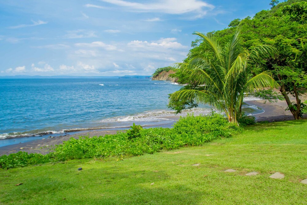 Bahia Pez Vela Resort 48/50