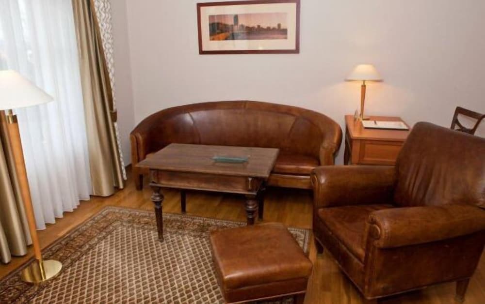 Hotel Henry 27/41