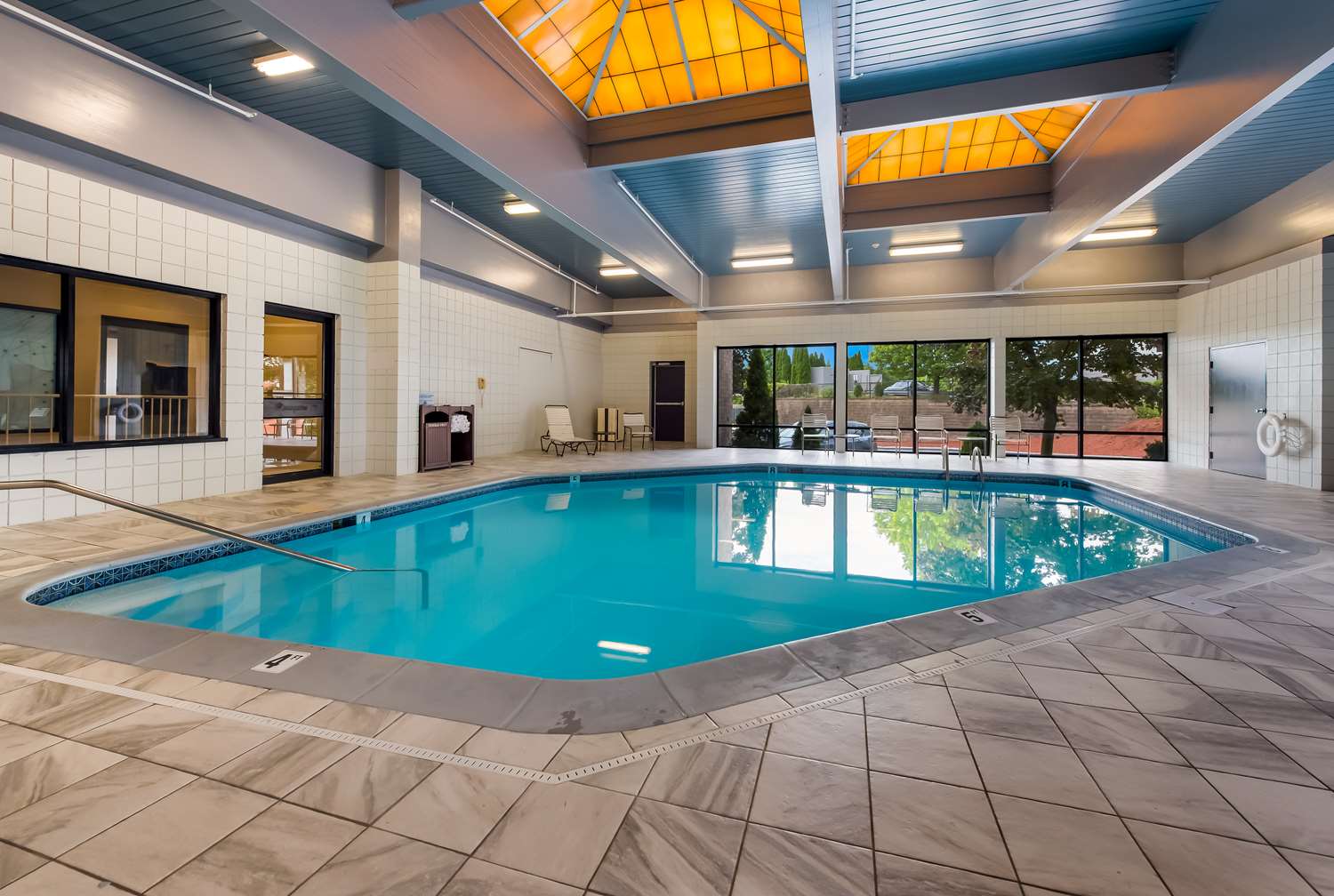 Best Western Executive Hotel Of New Haven - West Haven 20/48