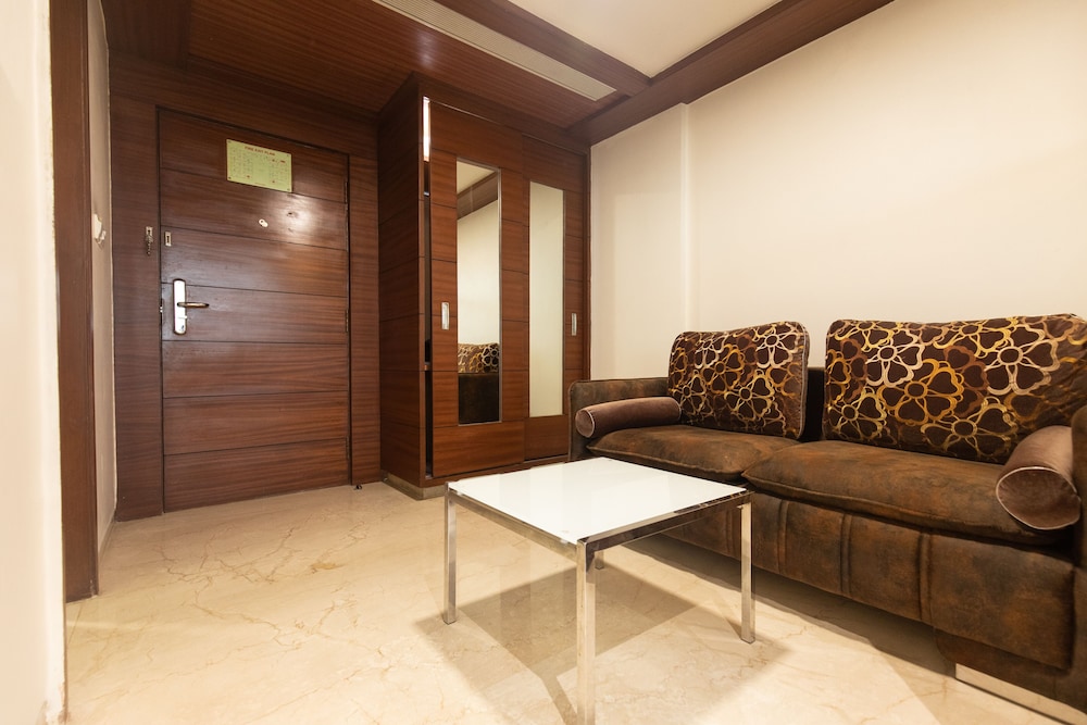 HOTEL SANDY'S TOWER 42/63