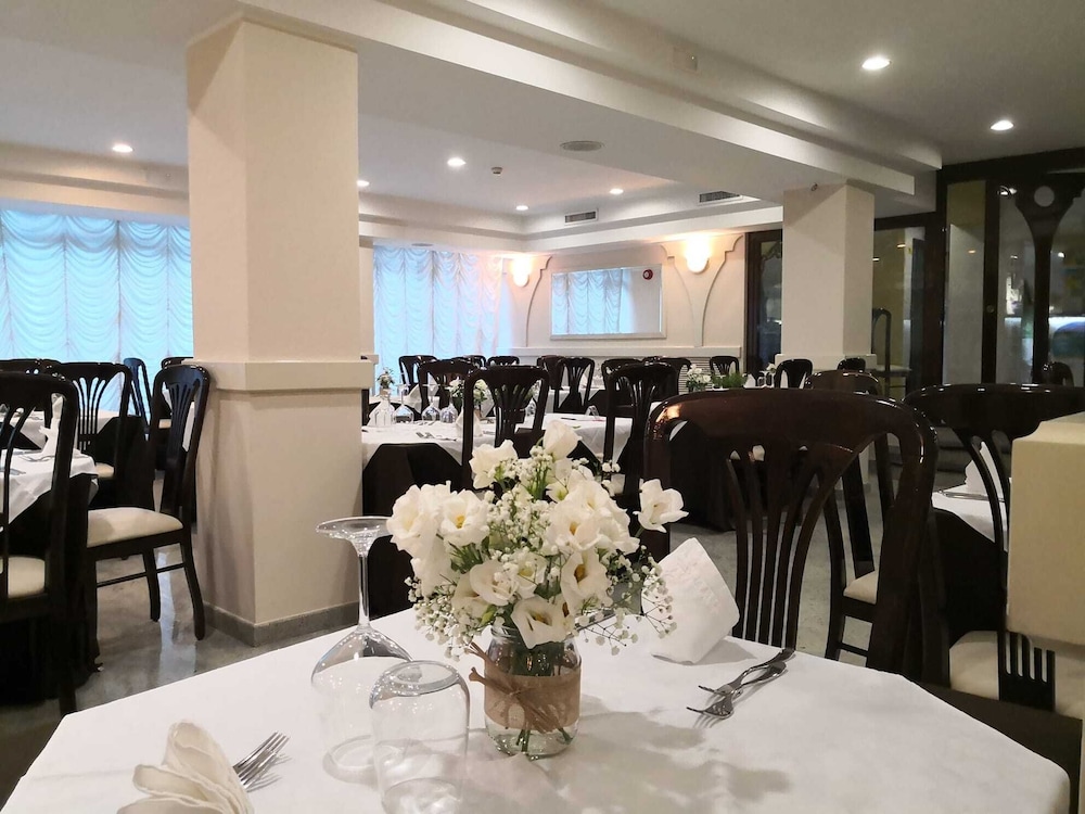 Hotel Borgo Marina 23/50