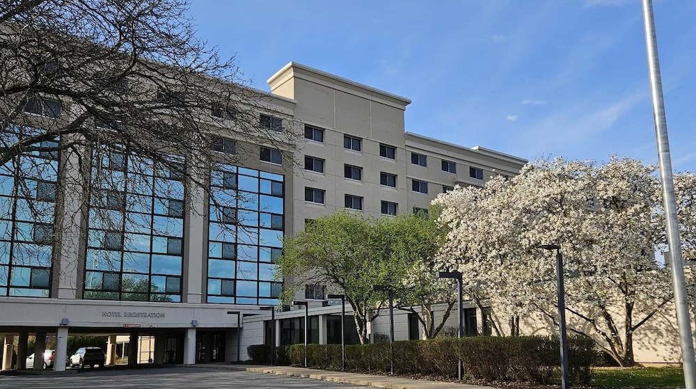 Randolph Hotel Liverpool/Syracuse/Airport West, Trademark 3/63