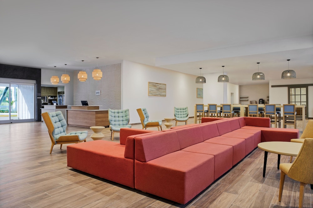 Residence Inn by Marriott Playa del Carmen 25/50